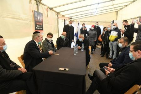 نواب الكنيست يتضامنون مع المستشفيات الأهلية بالناصرة